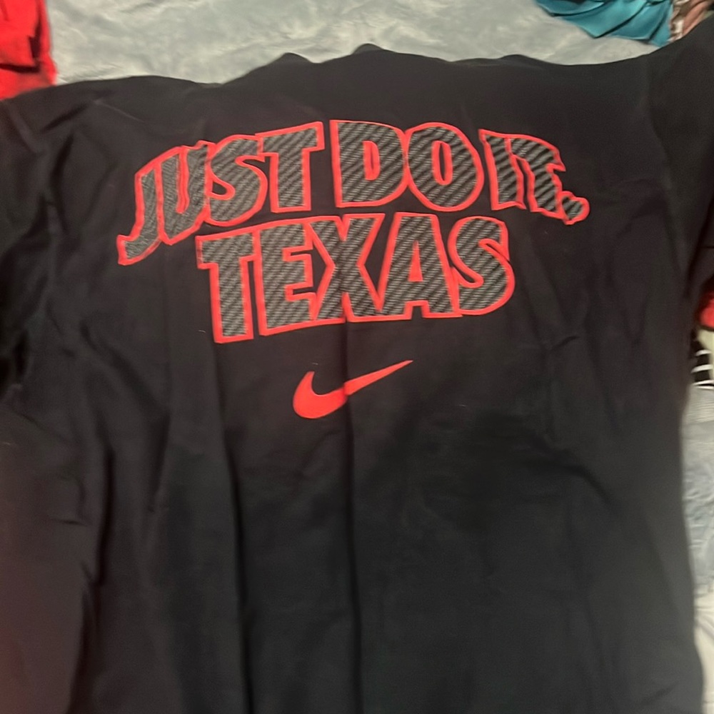 nike tee